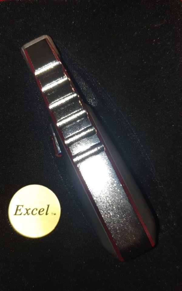 Excel Metal Single Jet Flame Inside Lighter - Chrome/Black SIDE VIEW