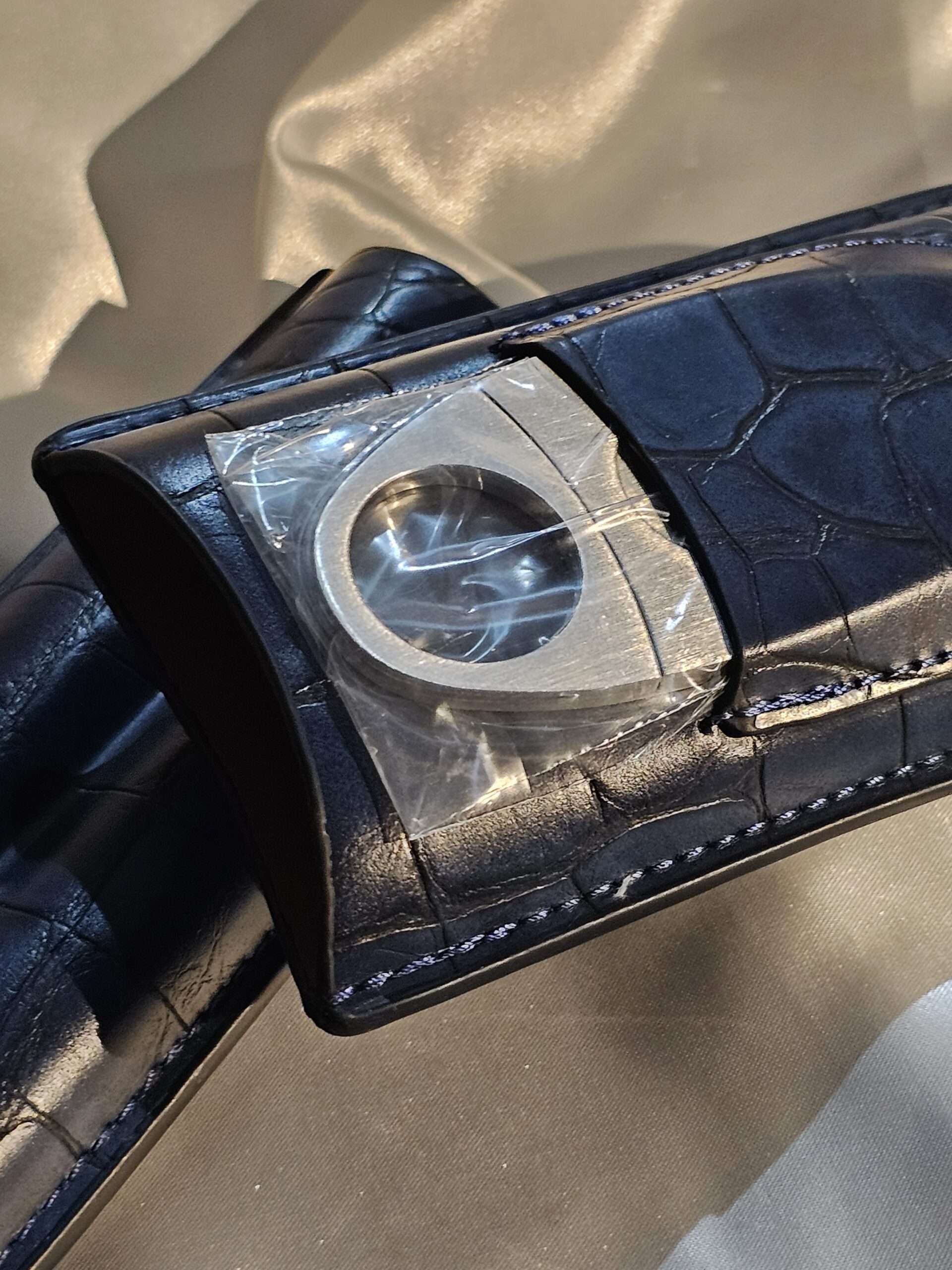 Blue Croc 2 Finger Cigar case w/cutter - Image 2